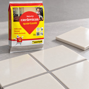 Rejunte Flexível Quartzolit Cinza Platina 1kg - Imagem 3